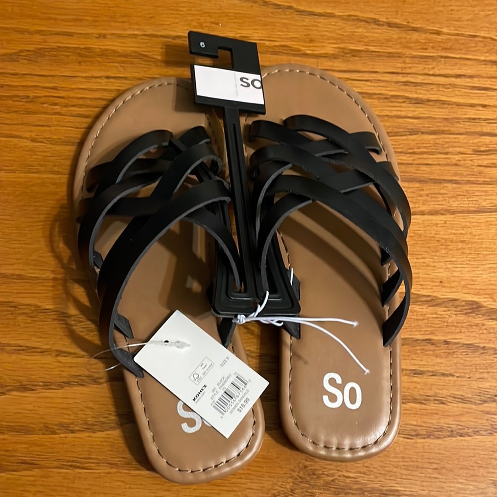 NWT Size 6 Sandals